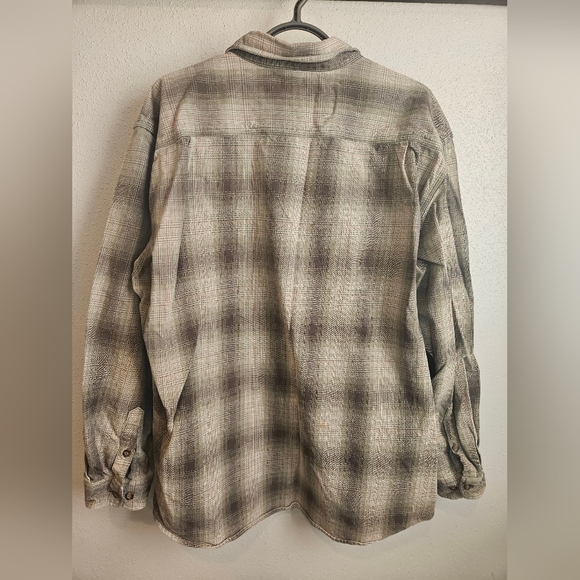 Carhartt Men's Flannel XL Shirt Button Front Heavyweight Green and Tan - Picture 7 of 9